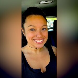 Meet your Posher, Stephanie